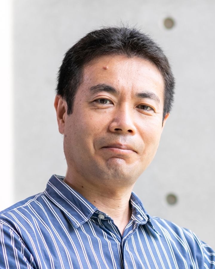 鈴木 隆文氏の顔写真